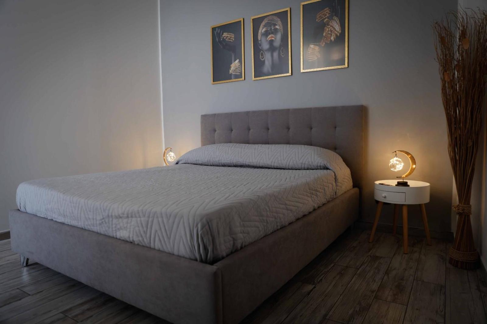 Stay In The Heart Of Salerno - Near The Duomo "La Finestra Sul Borgo" Exterior foto